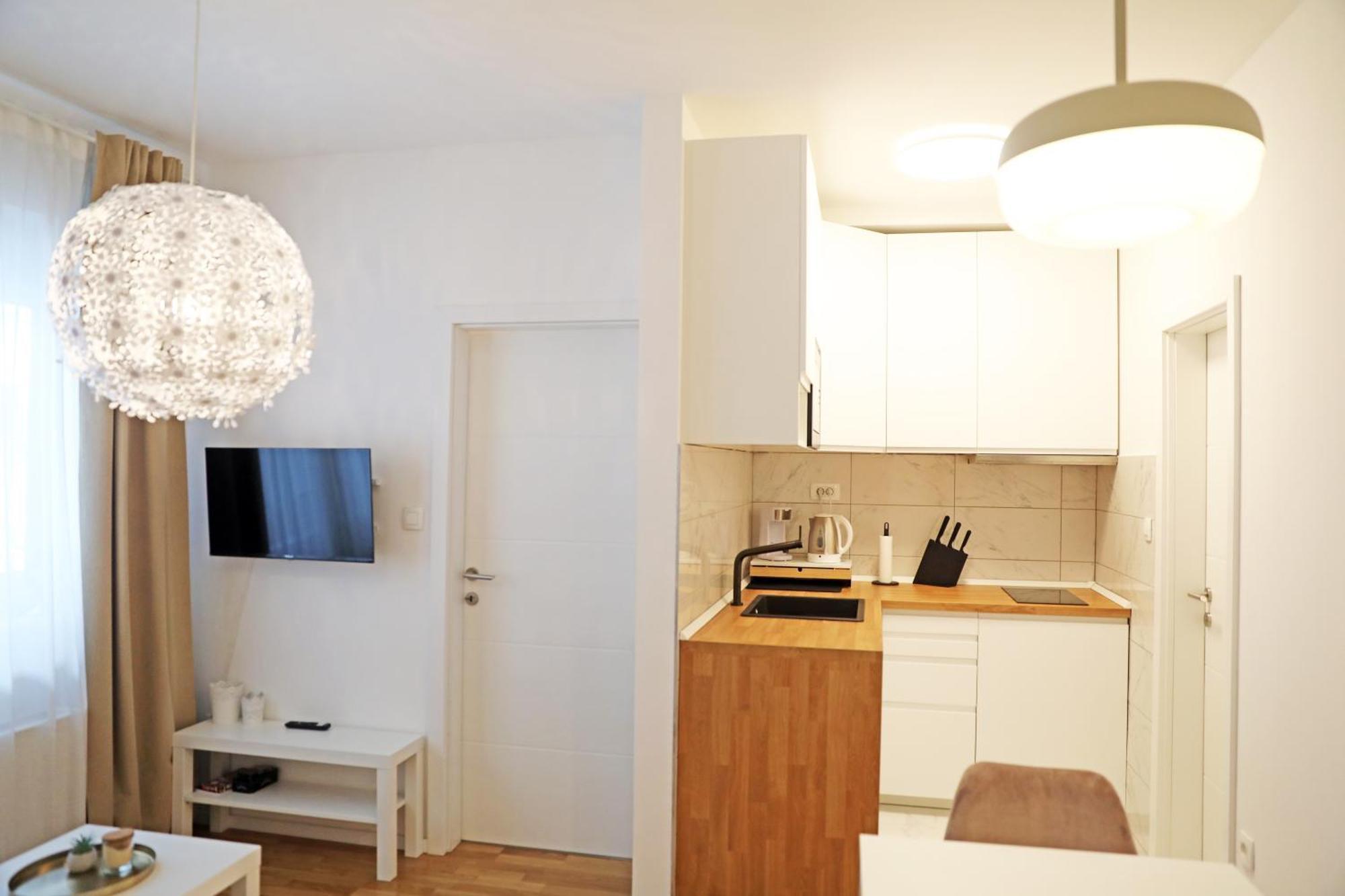 Apartment Fala - Self Check-In 0-24, Fast Wi Fi, City Center 자그레브 외부 사진